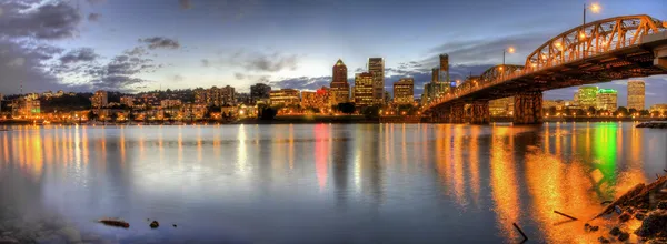 Portland panoramę centrum noc panorama 2 — Zdjęcie stockowe
