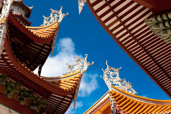 Chinese dakranden van tempel — Stockfoto