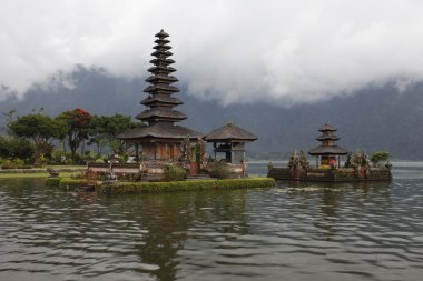 ULUN danu Tapınağı