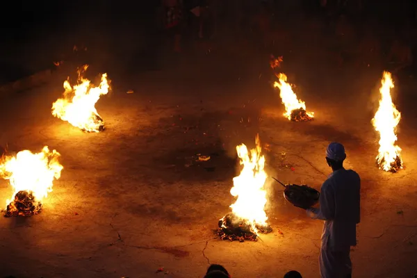 Ритуал огня — стоковое фото