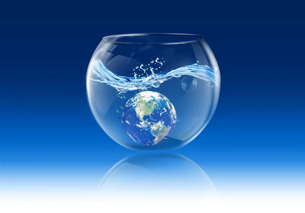 Terra nell'acqua — Foto Stock