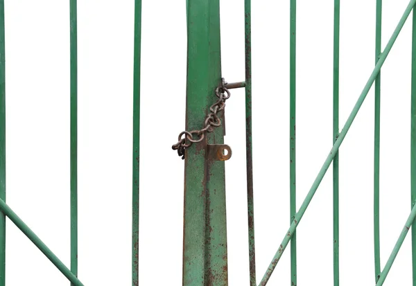 Trancado, corrente de metal através da porta verde — Fotografia de Stock
