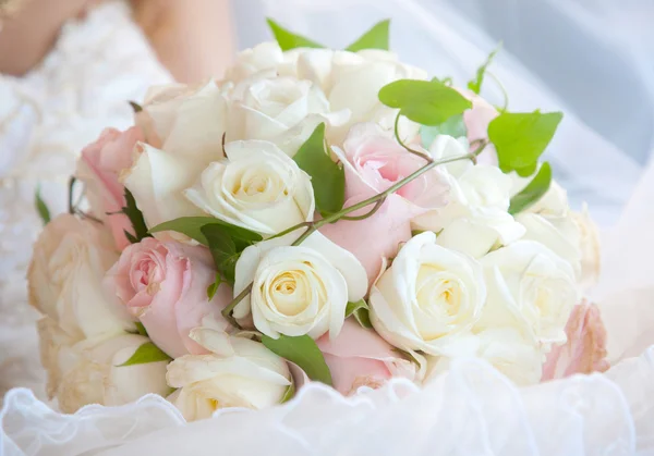 Bruiloft bruids boeket — Stockfoto