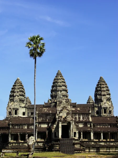 Три башни храма Ангкор-Ват — стоковое фото