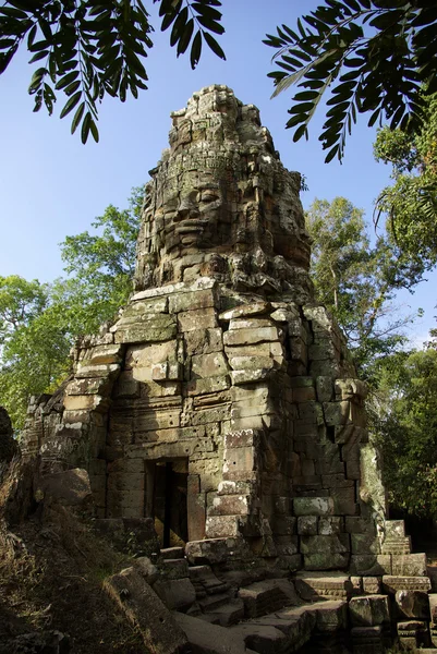 Angkor Bayon Kulesi tapınağa — Stok fotoğraf