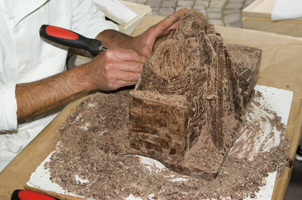 Chocolate sculptor in action