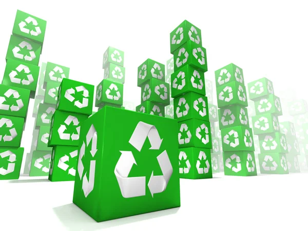 Viele Schachteln mit weißem und grünem Recyclingschild — Stockfoto