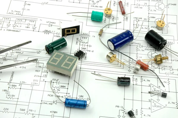 Elektroniska komponenter — Stockfoto