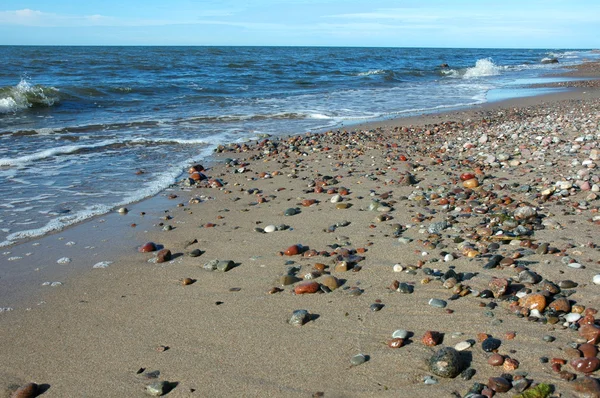 Plaża skalista — Zdjęcie stockowe