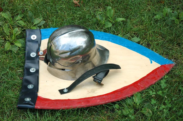 Helmet and shield — Stock Photo, Image