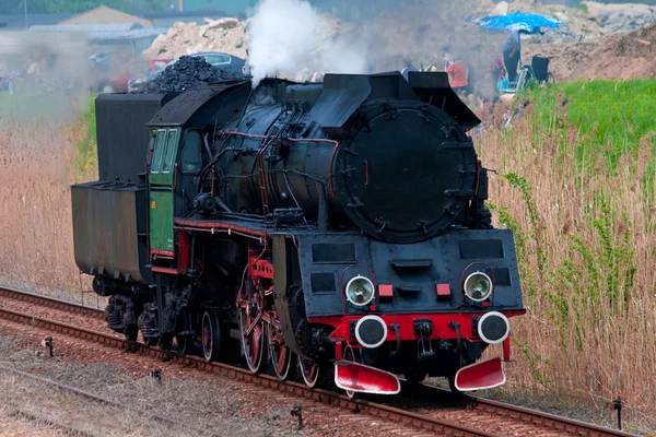 Velha locomotiva a vapor — Fotografia de Stock