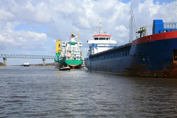 Navio no Canal de Kiel — Fotografia de Stock
