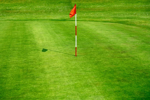 Pole golfowe — Zdjęcie stockowe