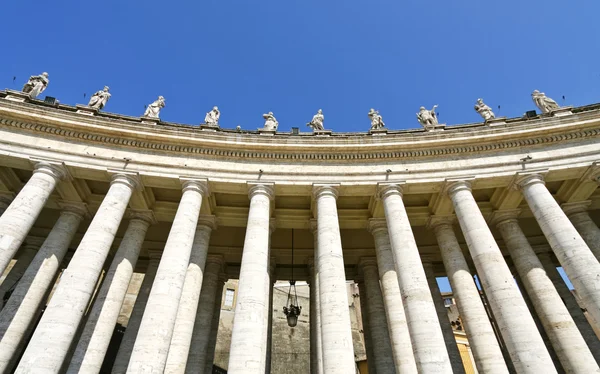 Sculptures of saints in Vatican — Stock Photo, Image