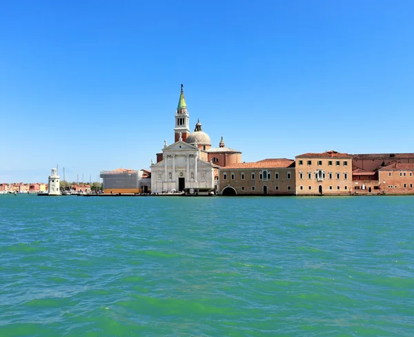 Venedig auf blau — Stockfoto