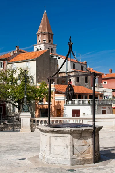 Puits d'eau en Zadar — Photo