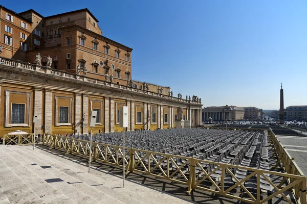 Saint Peter square in Vatican — Stock Photo, Image