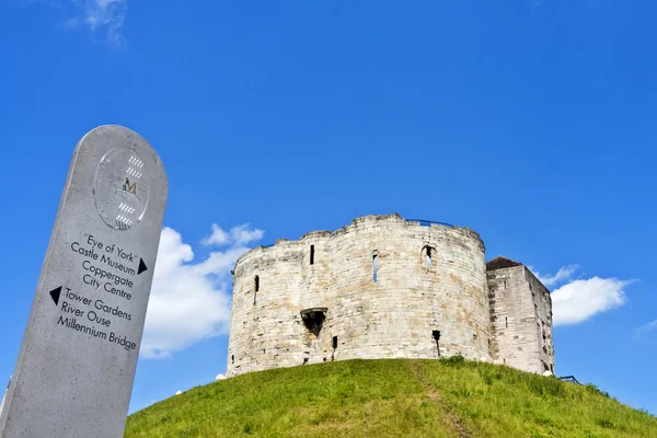 York, clifford's tower castle — Stok fotoğraf