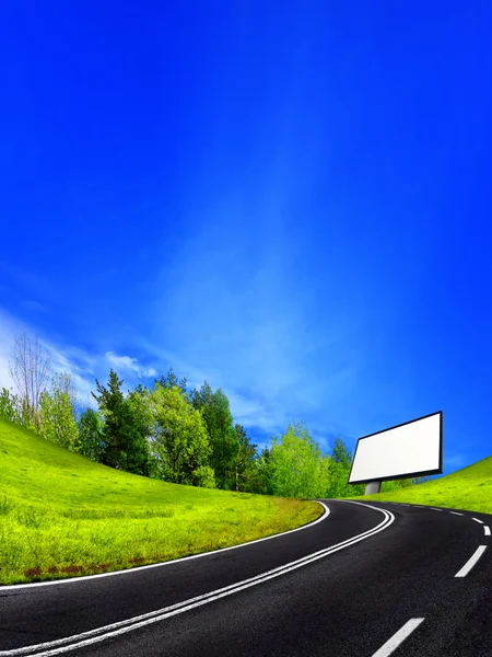 Väg- och billboard — Stockfoto
