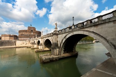 Bridge and castle de Sant' Angelo, Rome clipart