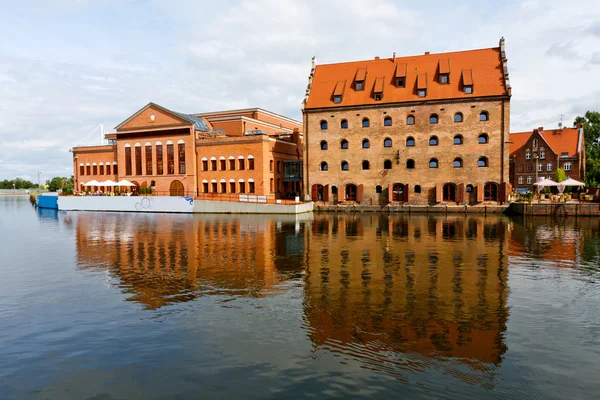 Arkitekturen i hamnen i gdansk — Stockfoto