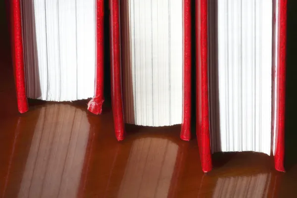 Livros vermelhos — Fotografia de Stock
