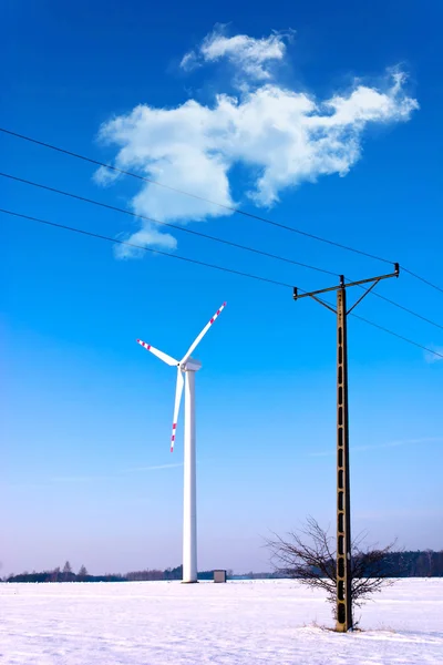 Turbiny Wiatrowe Zielone Pole Alternatywne Źródła Energii — Zdjęcie stockowe