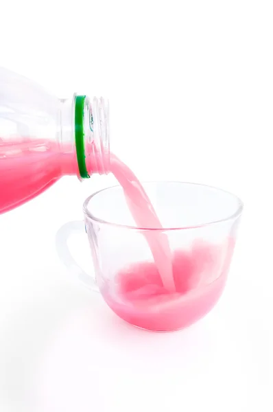 Wlać napój różowy — Zdjęcie stockowe