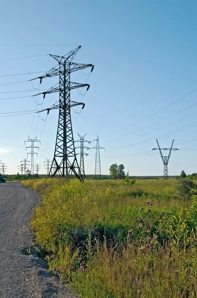 Pylons de energia elétrica — Fotografia de Stock