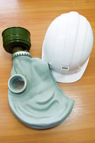 Helmet and mask — Stock Photo, Image
