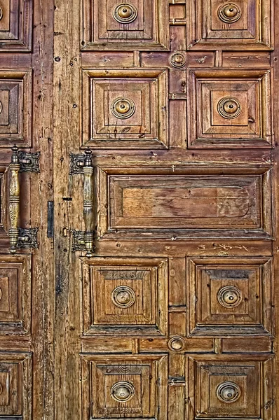 Παλιά διακοσμημένα διπλές πόρτες — Φωτογραφία Αρχείου