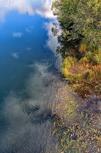 Небо в реке — стоковое фото