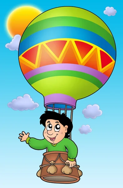 Αγόρι στο μπαλόνι σε ουρανό — Φωτογραφία Αρχείου