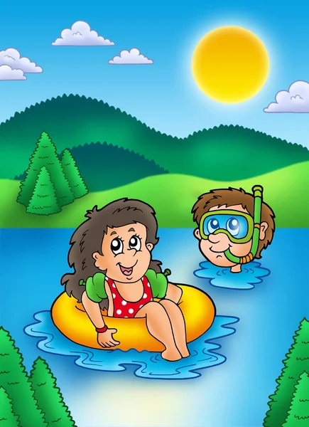 Dvě děti na plavání v jezeře — Stock fotografie