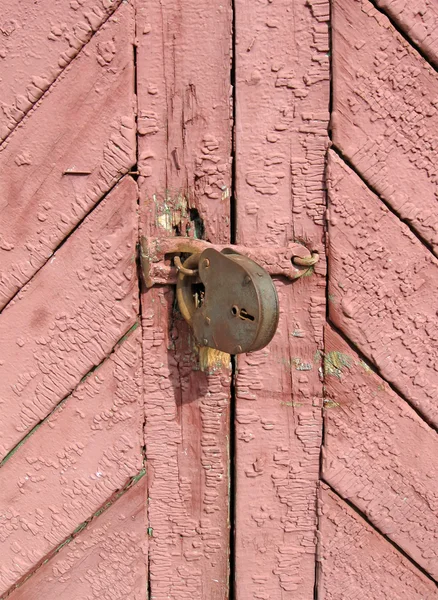棕色复古墙，锁着的门概念 — Stockfoto