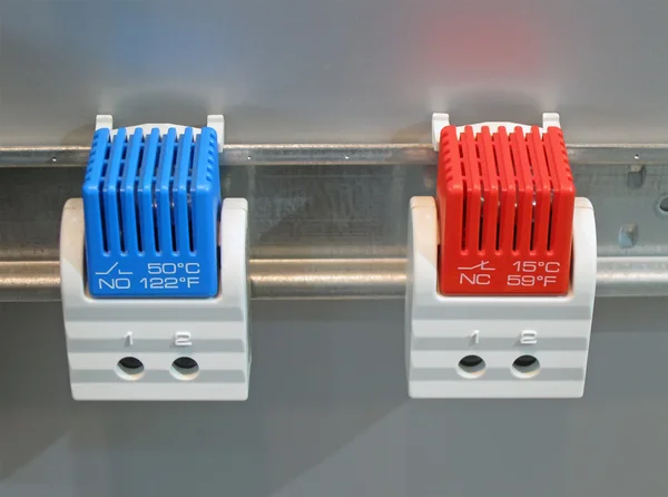 Blau, roter Industrieschalter, Strom — Stockfoto
