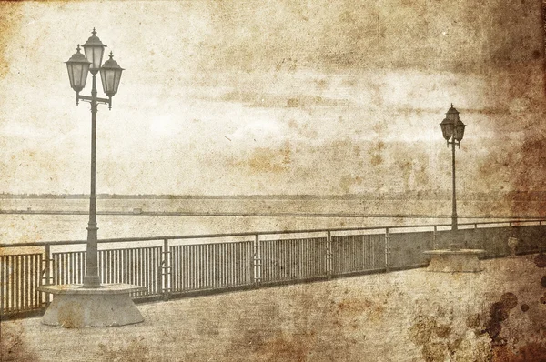 Deniz kenarında sokak lambaları. Odessa, eski görüntü stili fotoğraf. — Stok fotoğraf