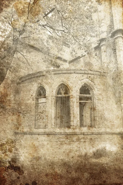 Ruinen der alten Burg. Foto im alten Bildstil. — Stockfoto