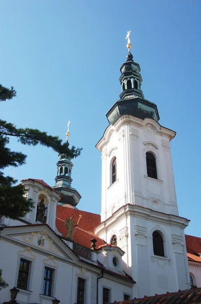 Церковь в Праге, Чехия — стоковое фото