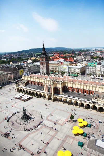 Viktigaste marknaden square Krakow Polen — Stockfoto