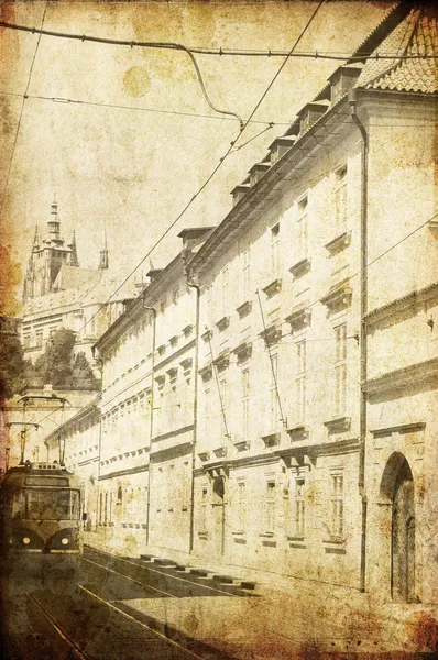 Gamla Prag gator. Foto i gammal bild stil. — Stockfoto