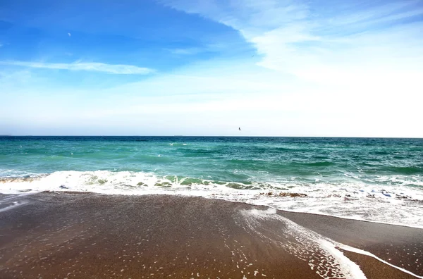 Strand und schwarzes Meer — Stockfoto