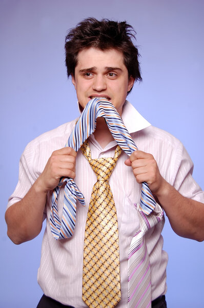 Красивые мужчины с галстуками
