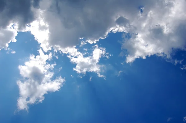 Σύννεφα στον ουρανό. — Φωτογραφία Αρχείου
