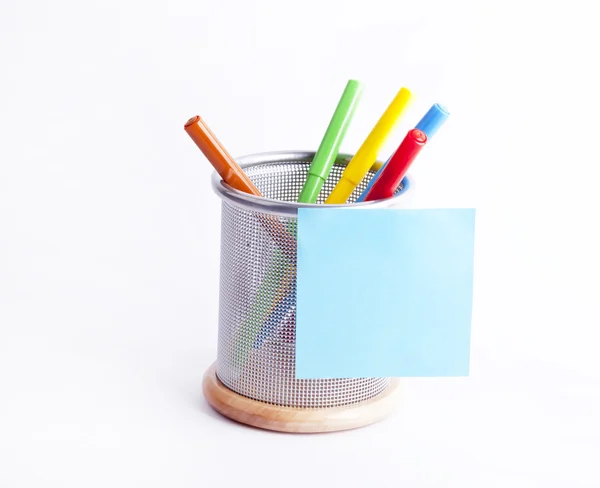 Reminder notes isolated on the basket with felt-tip pen. — Stock Photo, Image