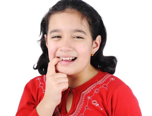 Vértes portré egy boldog fiatal lány mosolyogva elszigetelt fehér background — Stock Fotó