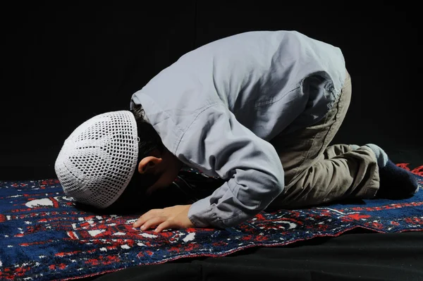 Anak Muslim — Stok Foto