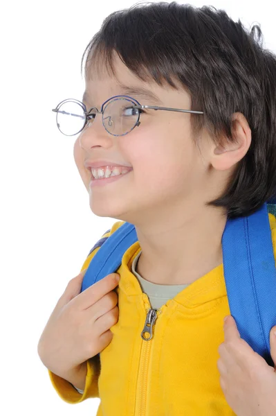 Iskolás gyerekek, Aranyos fiú Porzsákos, a hát és a szemüveg, mosolyogva — Stock Fotó