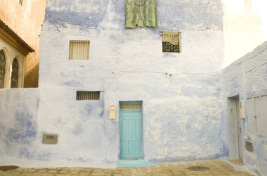 tipik sokakta: chefchaouen