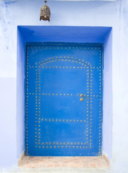 Bardzo stare drewniane drzwi Maroka — Zdjęcie stockowe